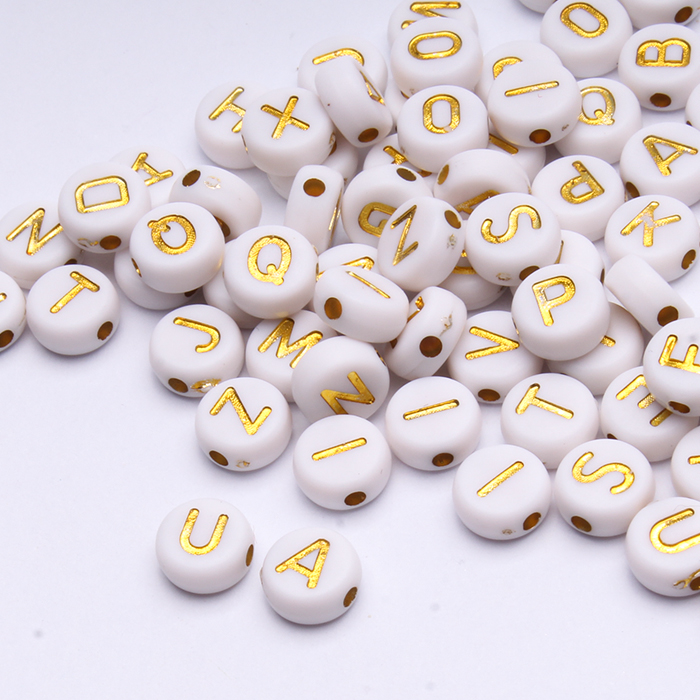 Koraliki do rękodzieła Literki białe i złote okrągłe  4х7 mm, dziura 1,5mm