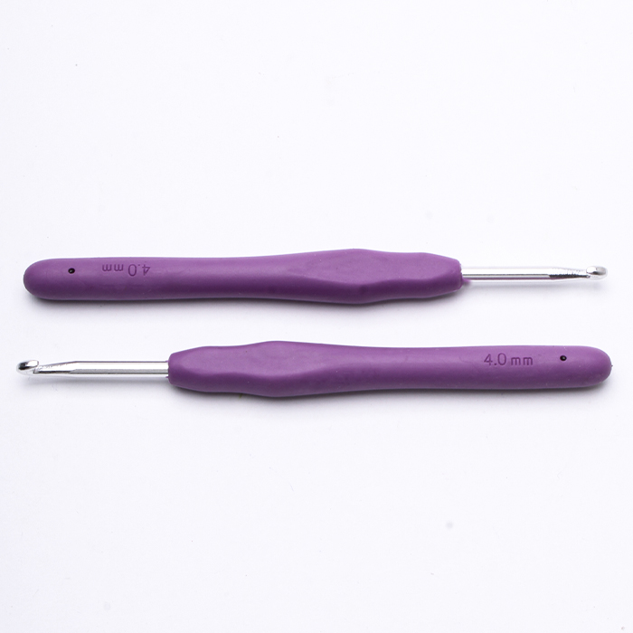 Szydełko z silikonową rączką 4 mm