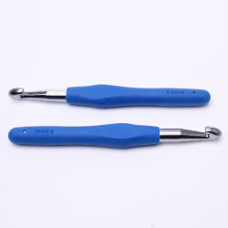 Szydełko z silikonową rączką 9 mm