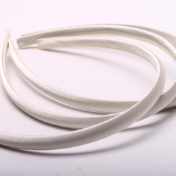 Baza do opaski na włosy plastikowa z tkaniną 10 mm, kolor Mleczny