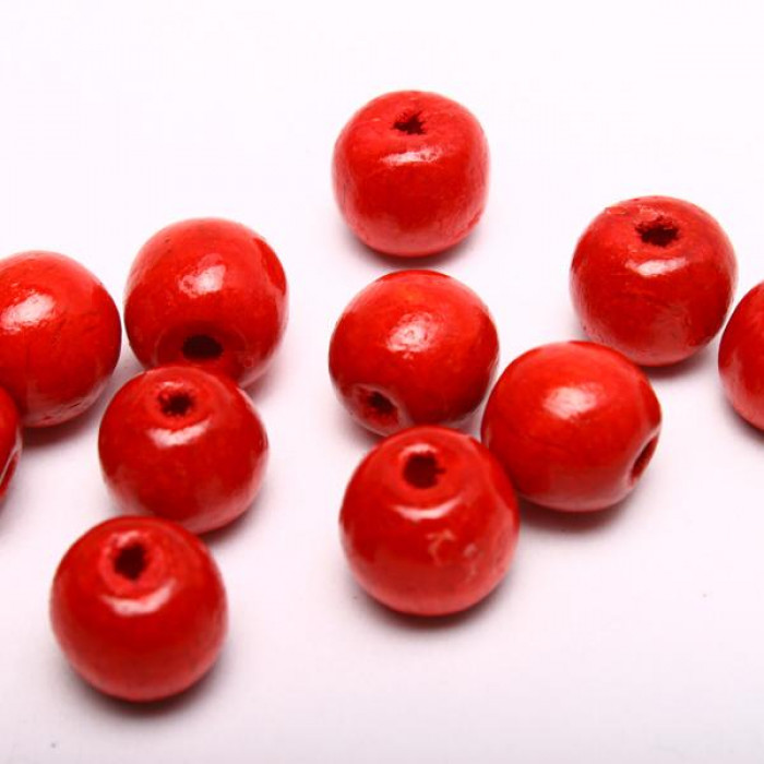 Koraliki drewniane Czerwone 13 mm kulki z dziurką 2,5 mm