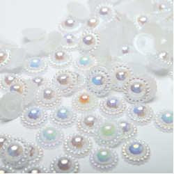 Półperełki, pół płaskie okrągłe Kwiatki AB 9 mm Białe